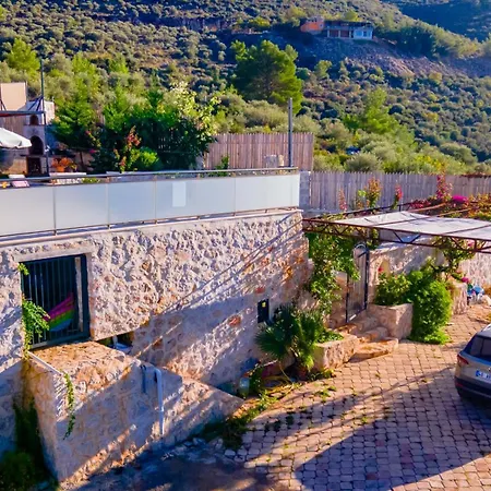 Obelisk Villa